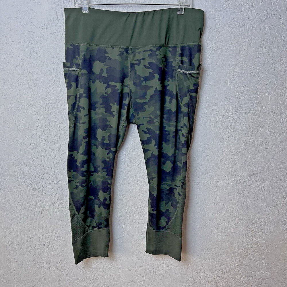Active Life Cropped Leggings Women XXL Green Black Camo Workout Gym Yoga Pilates